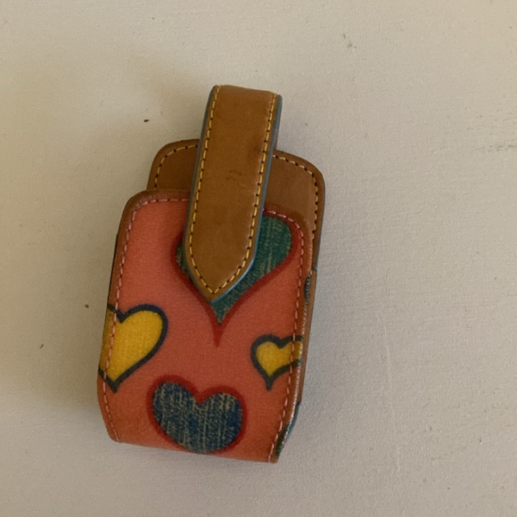 Vintage Y2K Dooney and Bourke Hearts  Case - Picture 2 of 3
